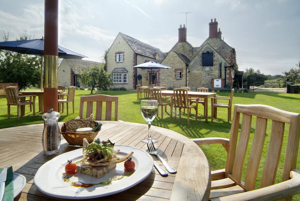 The Trout At Tadpole Bridge Hotel Faringdon Exterior photo